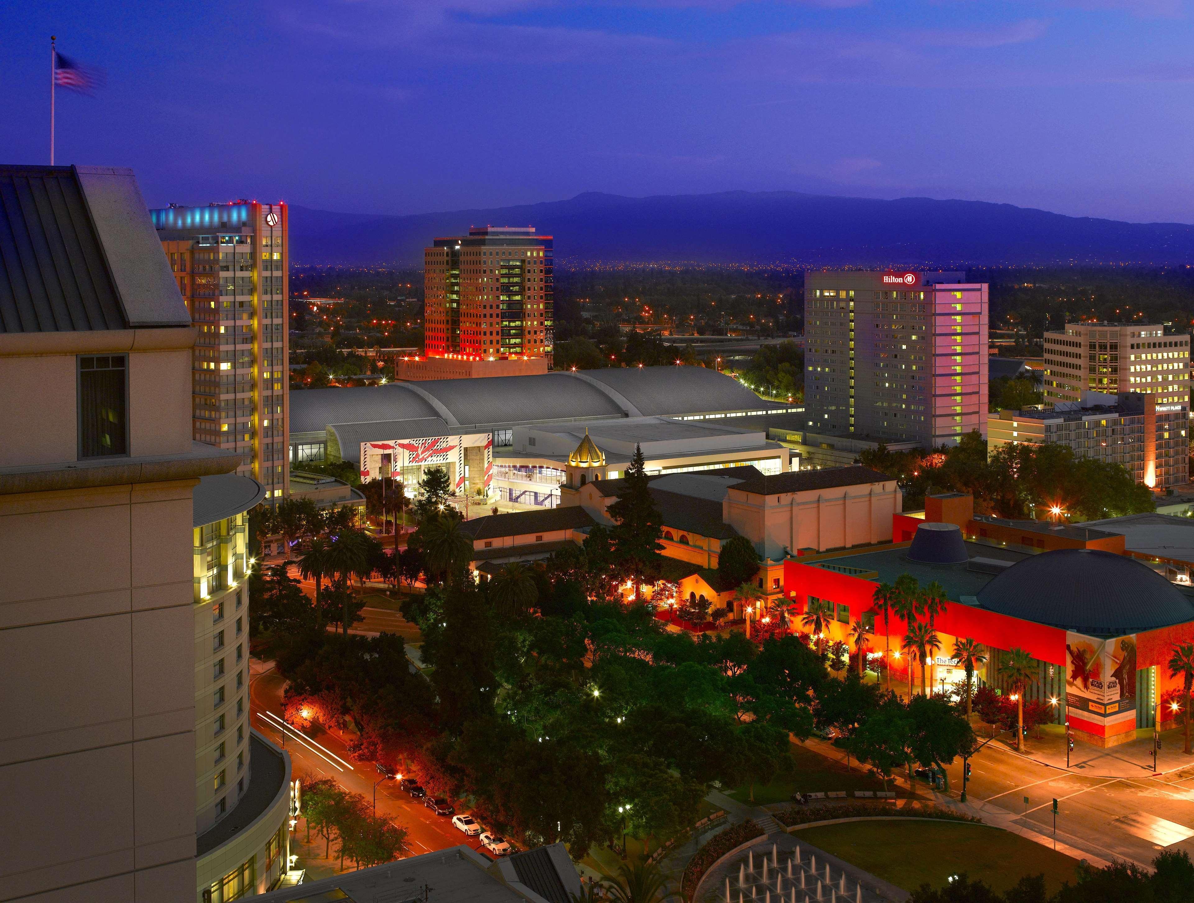 Hilton San Jose Hotel Exterior photo